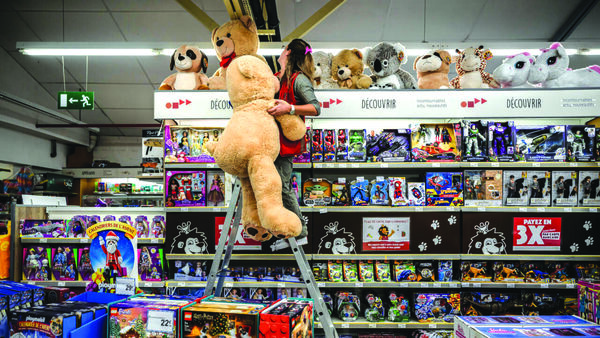 Au pays des jouets　o Manguel Oui Oui Au Pays Des Jouets pas cher - Meilleures offres neuf