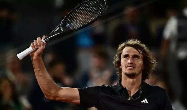 Roland-Garros : Zverev poursuit sa renaissance et file en quarts de finale
