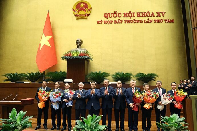 Nomination de trois vice-Premiers ministres et de deux ministres