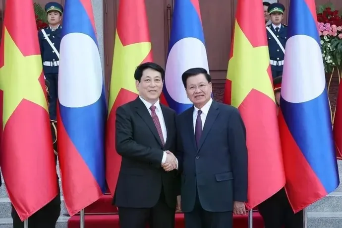 Visite d’État du président Luong Cuong au Laos