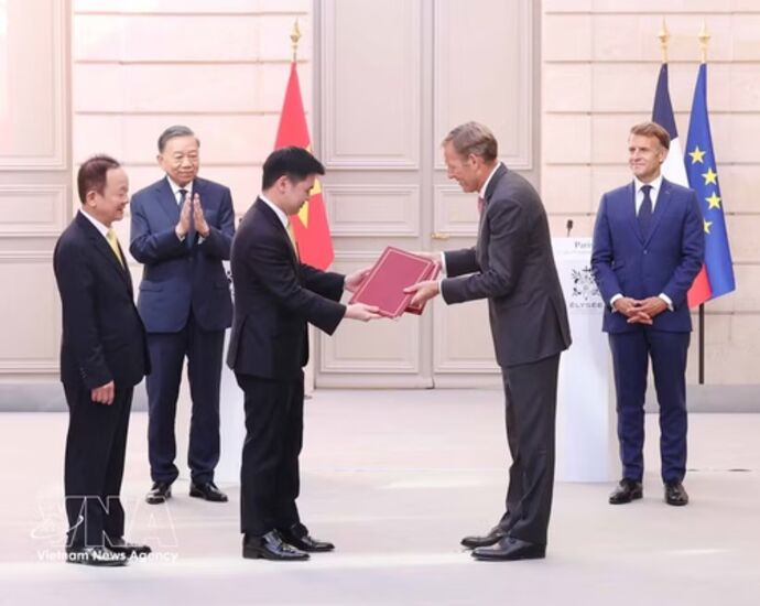 Vietnam’s High-Level Diplomacy Opens New Avenues for National Development