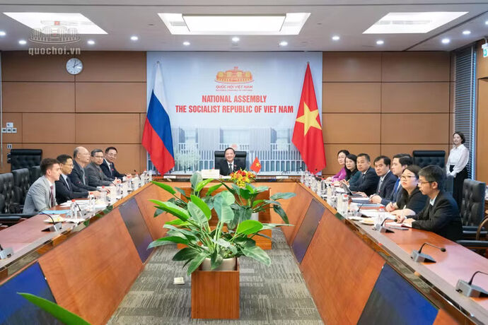 Coopération parlementaire renforcée entre le Vietnam et la Russie