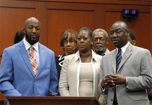 Les parents de Trayvon Martin, le 24 juin au tribunal de Sanford, en Floride. Photo : AFP/VNA/CVN