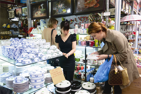 Marché de la céramique de Bat Tràng