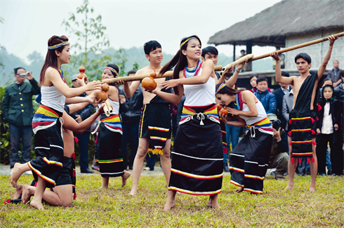 La fête de prière pour la pluie des Cor, dans la province de Quang Nam (Centre).